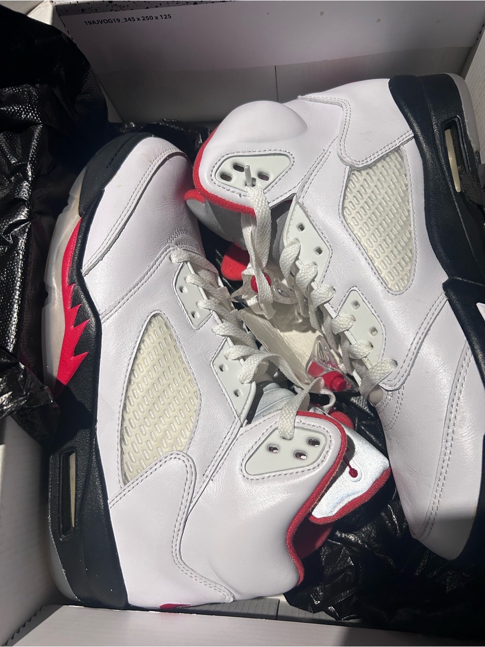 Jordan Air Jordan 5 Retro in White, Black & Red